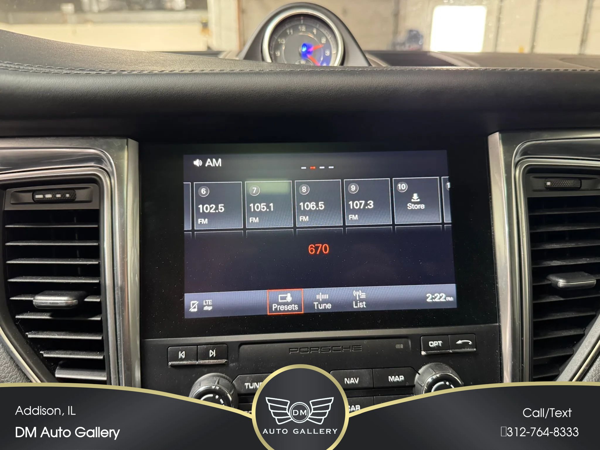 Used 2018 Porsche Macan Turbo w/ Premium Package Plus AWD/4WD image 27