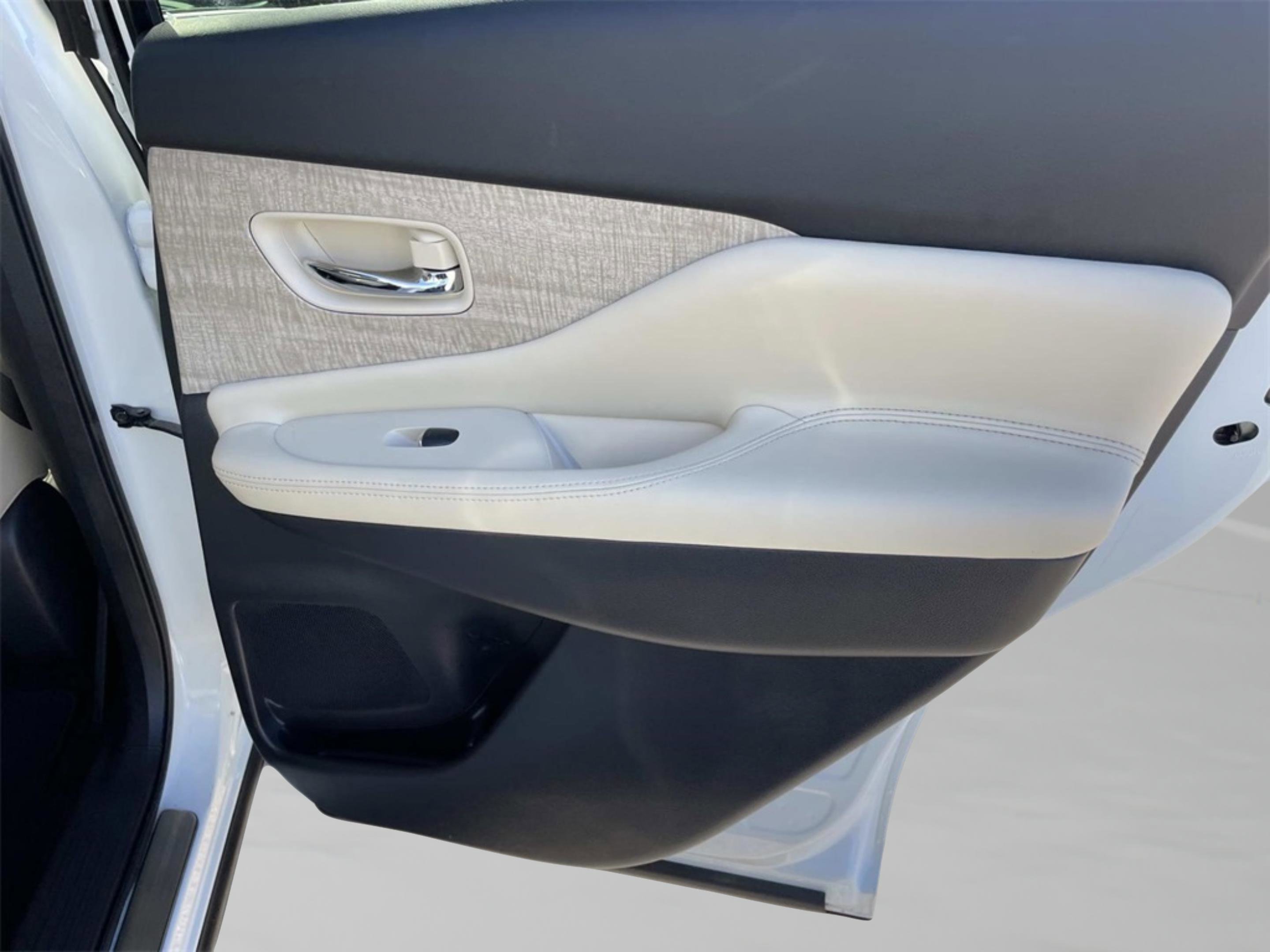 Used 2024 Nissan Murano SL image 23