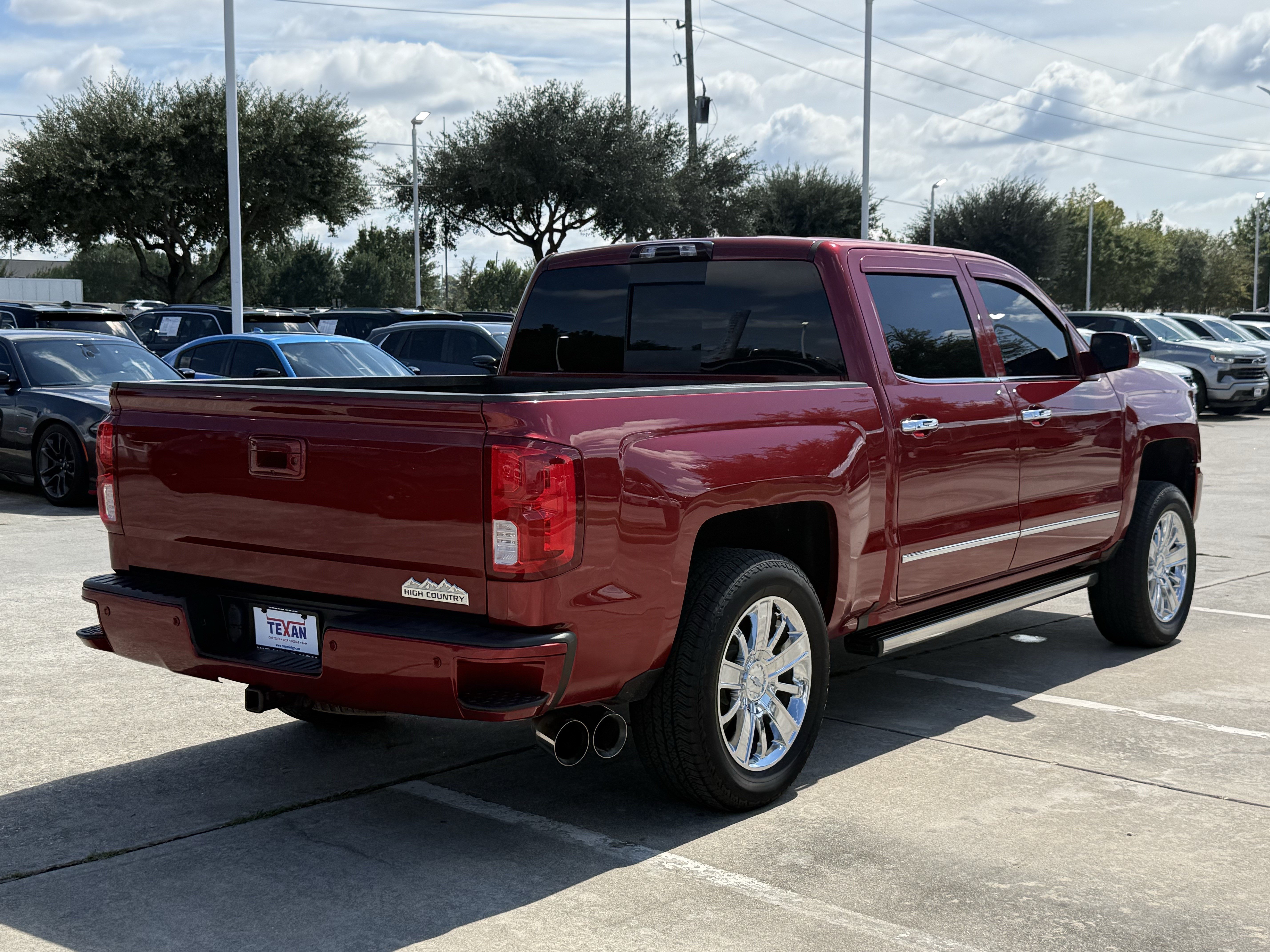 Used 2018 Chevrolet Silverado 1500 High Country AWD/4WD image 5