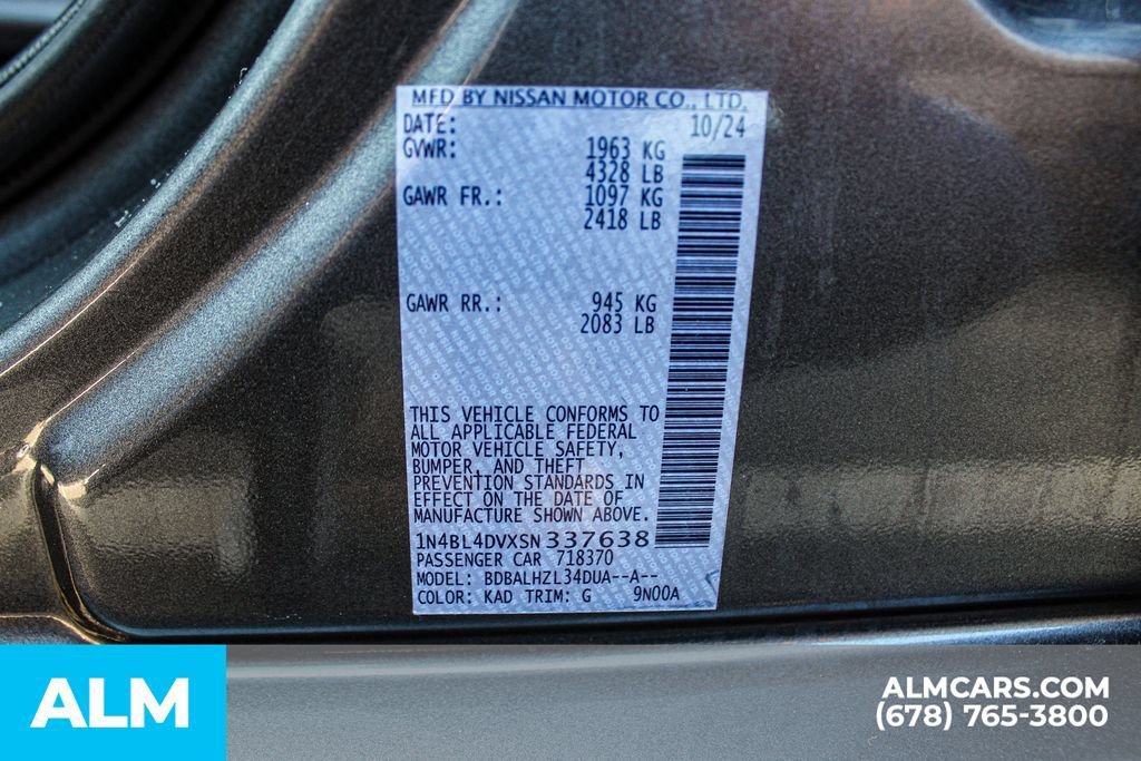 Used 2025 Nissan Altima 2.5 SV FWD image 40