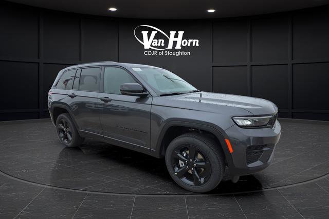 New 2025 Jeep Grand Cherokee Altitude AWD/4WD image 1