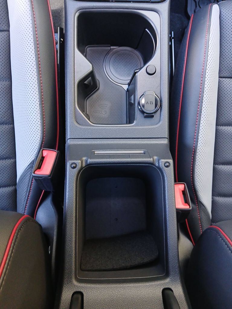 New 2026 Volkswagen GTI SE FWD image 26