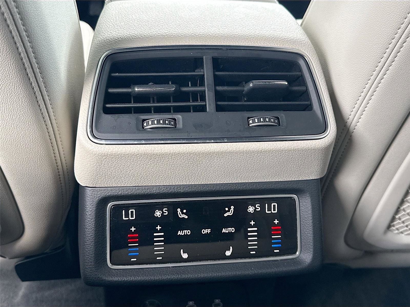 Certified 2024 Audi Q8 e-tron Premium Plus w/ Premium Plus Package image 26