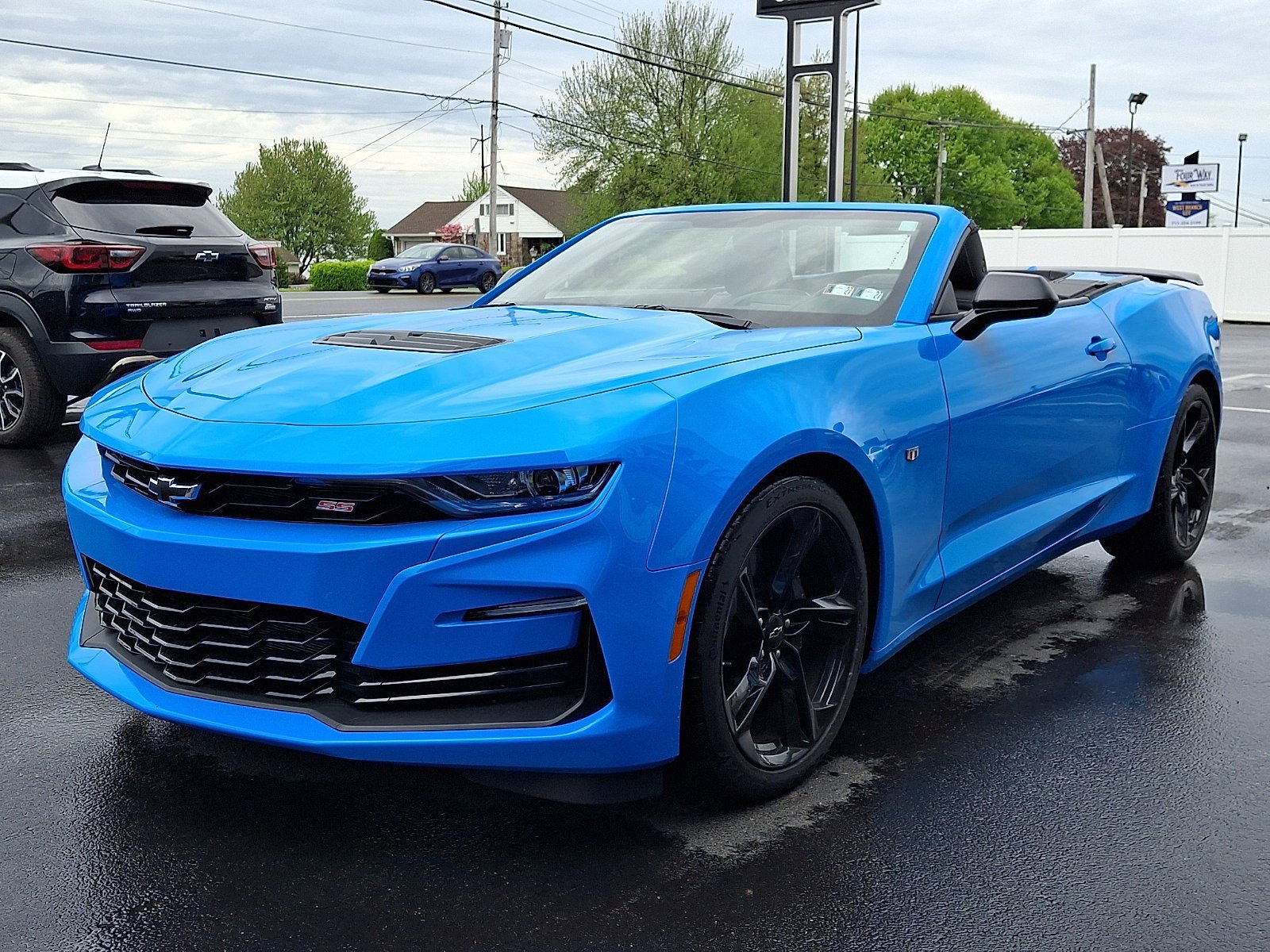 Used 2023 Chevrolet Camaro SS RWD image 3