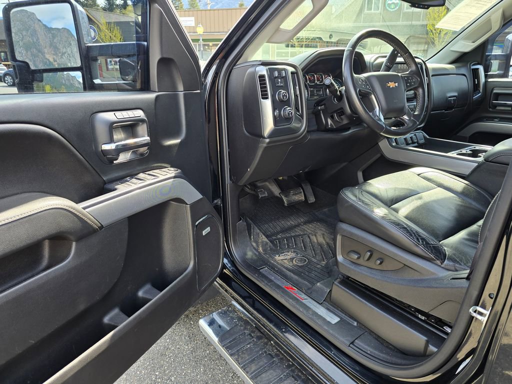 Used 2016 Chevrolet Silverado 2500 LTZ w/ Duramax Plus Package image 21