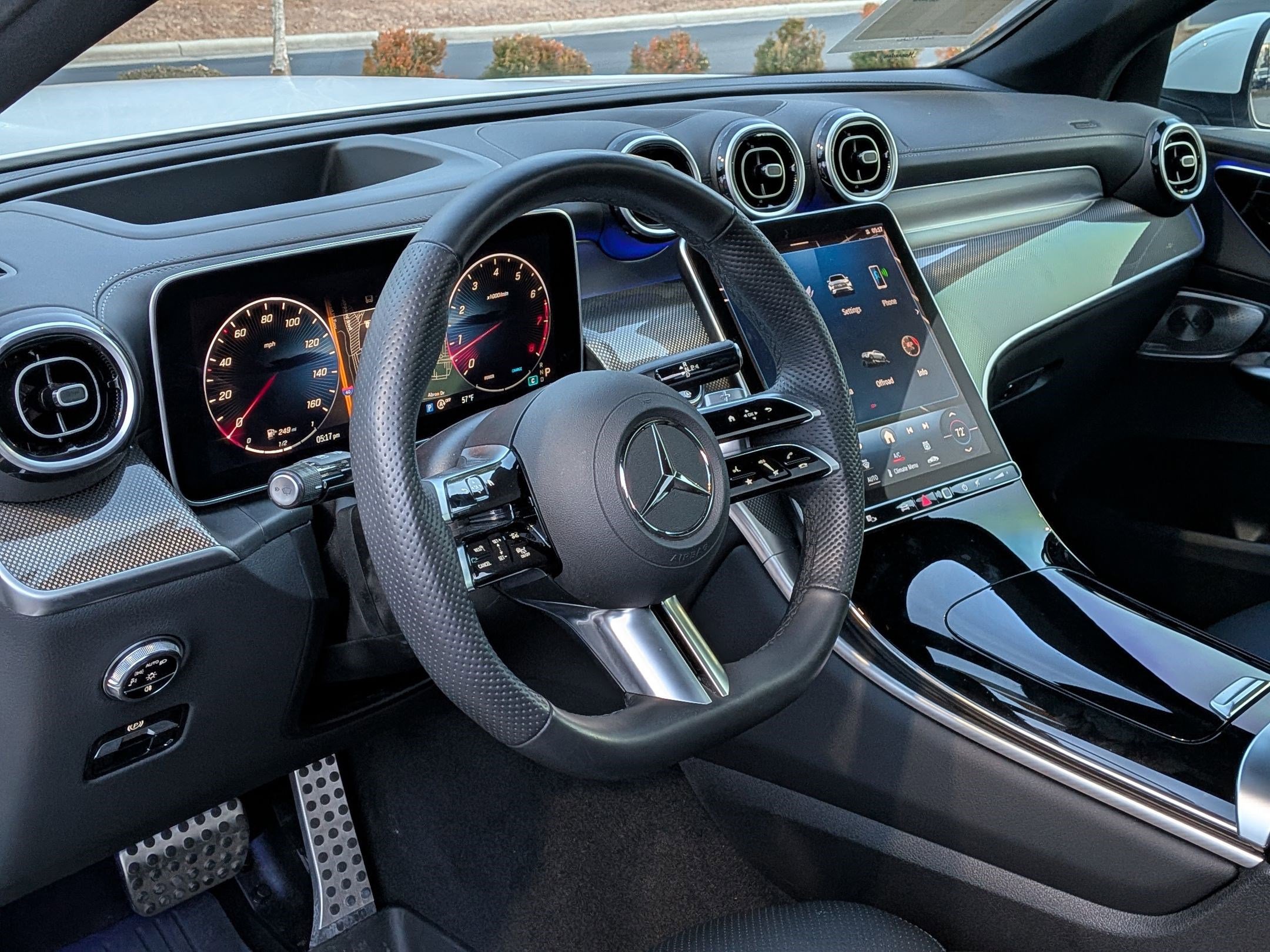 Certified 2024 Mercedes-Benz GLC 300 4MATIC image 11