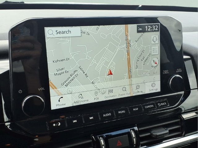 Used 2025 Nissan Pathfinder SL AWD/4WD image 5