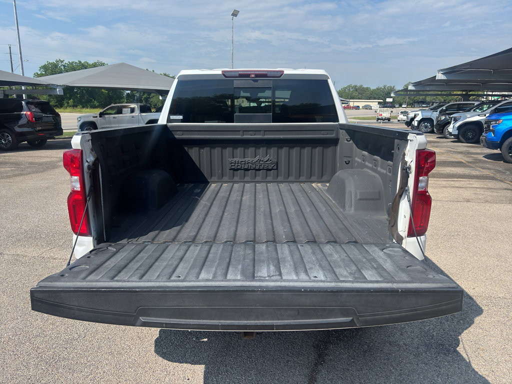 Used 2019 Chevrolet Silverado 1500 High Country w/ Technology Package AWD/4WD image 7