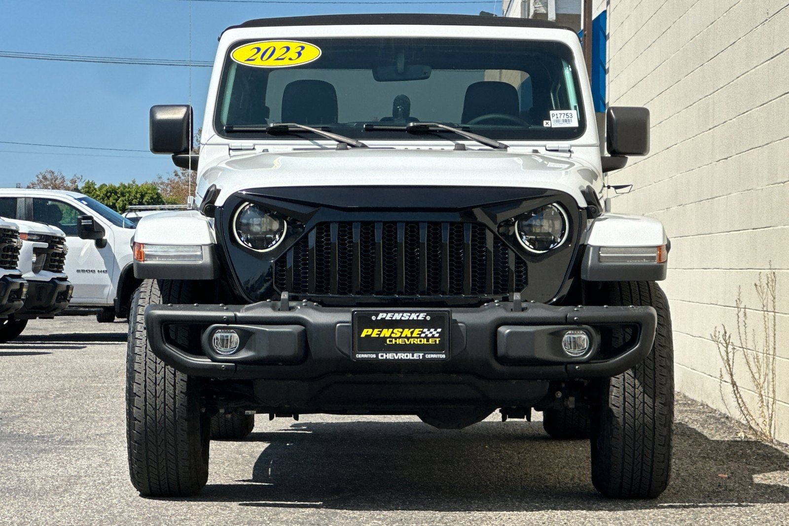 Used 2023 Jeep Gladiator Sport AWD/4WD image 9