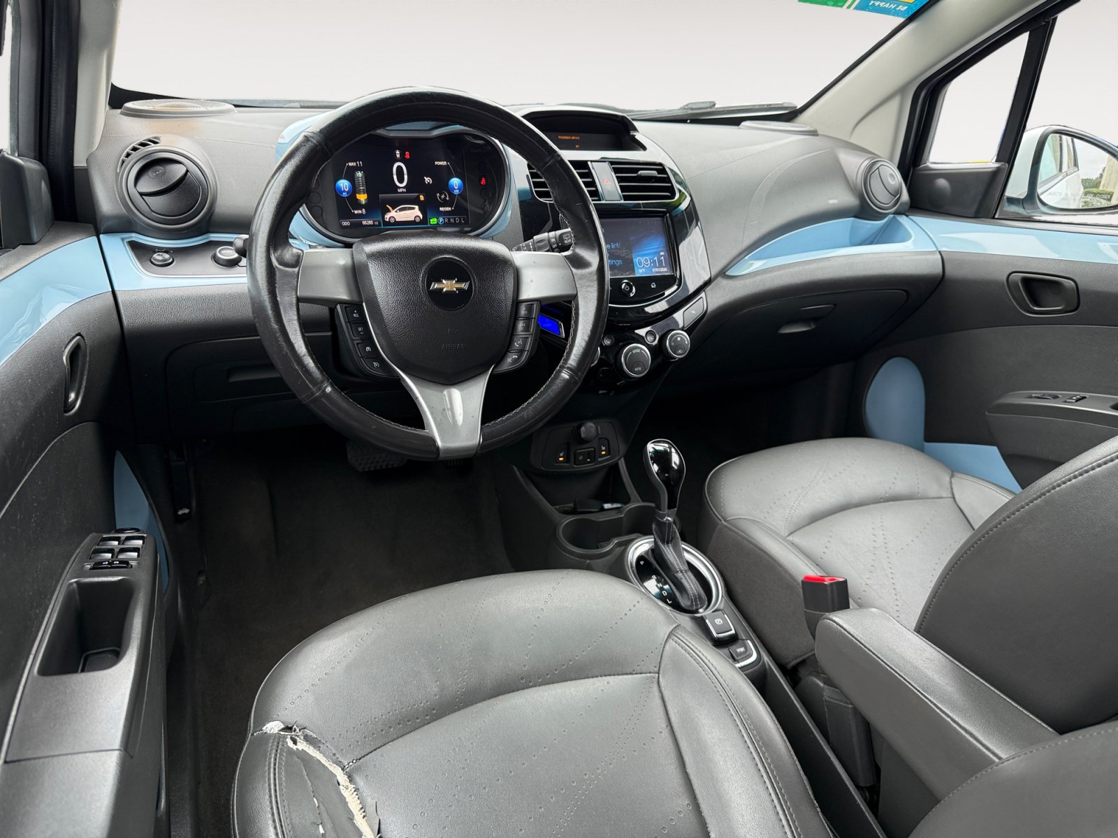 Used 2014 Chevrolet Spark LT FWD image 15