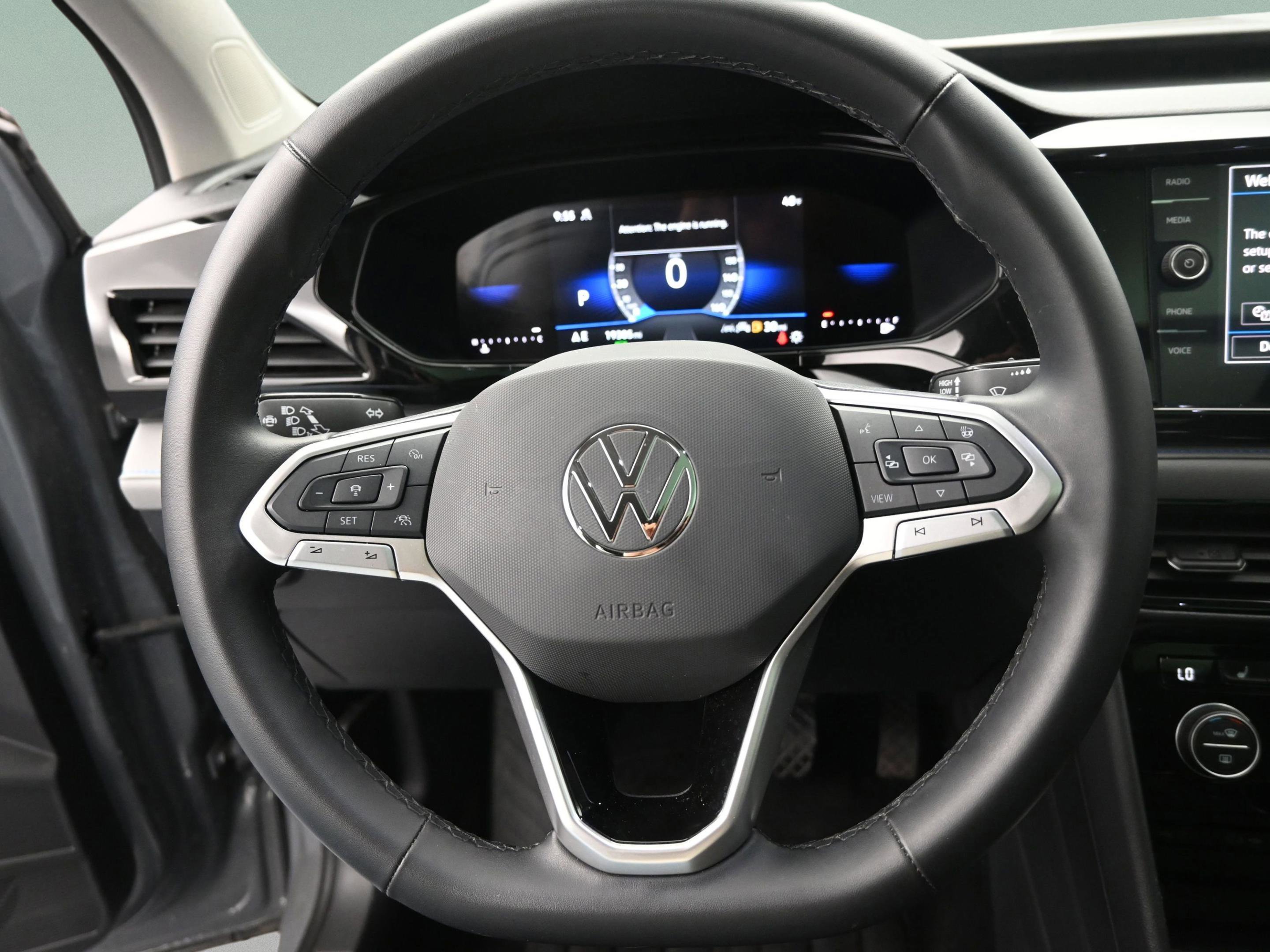 Used 2024 Volkswagen Taos SE image 44