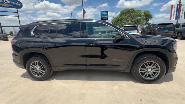 Certified 2025 GMC Acadia Elevation FWD image 9