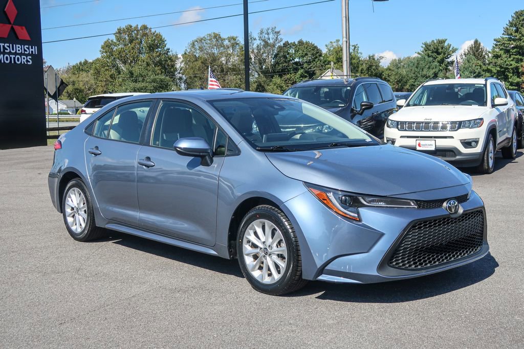 Used 2020 Toyota Corolla LE w/ LE Premium Package image 8