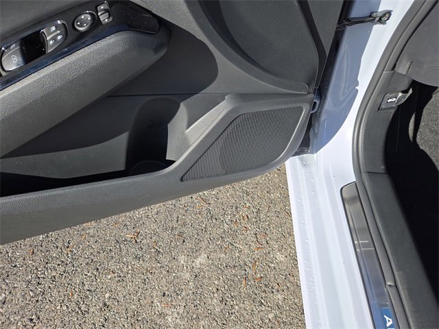 New 2025 Nissan Altima 2.5 SR image 29