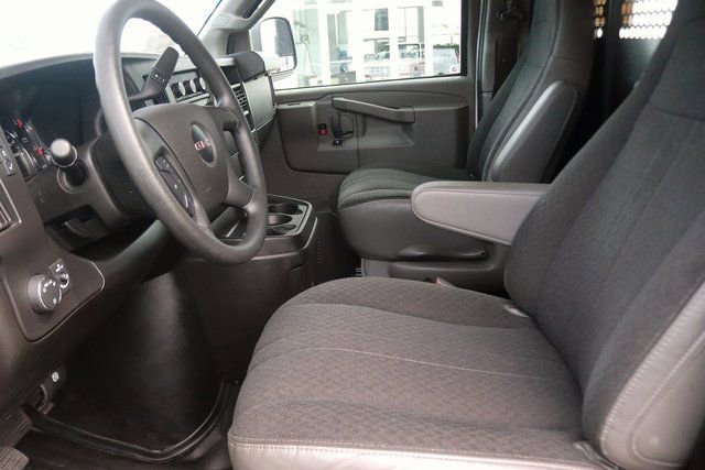 Used 2024 GMC Savana 2500 w/ Driver Convenience Package RWD image 15