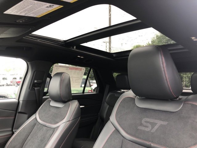 New 2025 Ford Explorer ST w/ Sun And Sound Package image 33