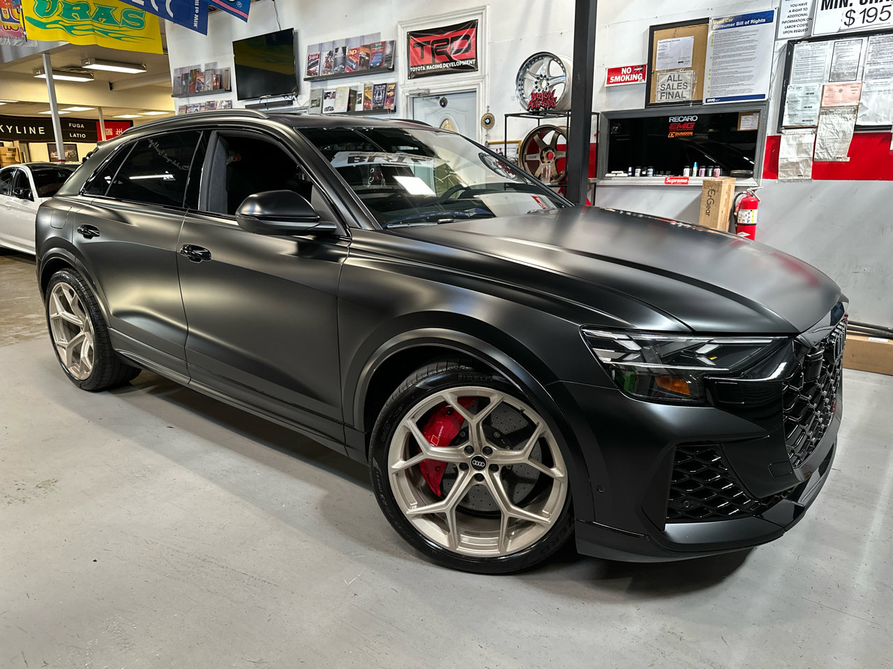 Used 2025 Audi RS Q8 performance w/ RS Design Package - Red image 1