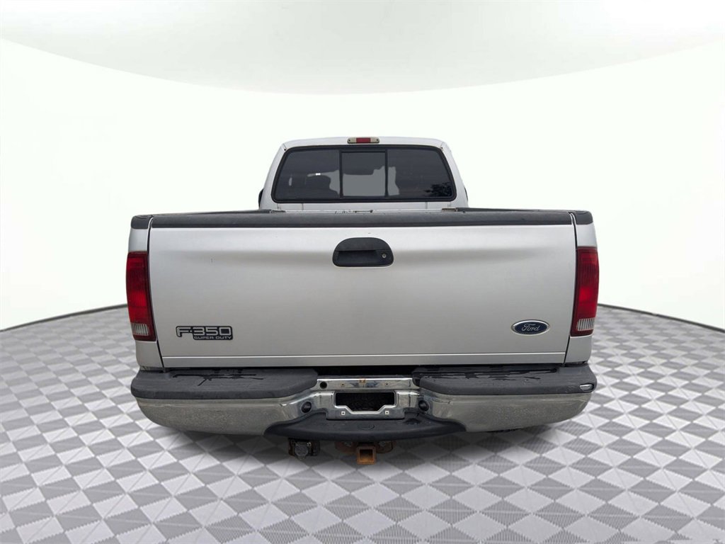 Used 2004 Ford F350 XL image 4