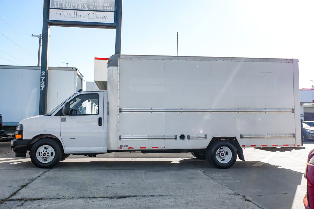 Used 2021 GMC Savana 3500 Extended w/ Power Convenience Package image 15