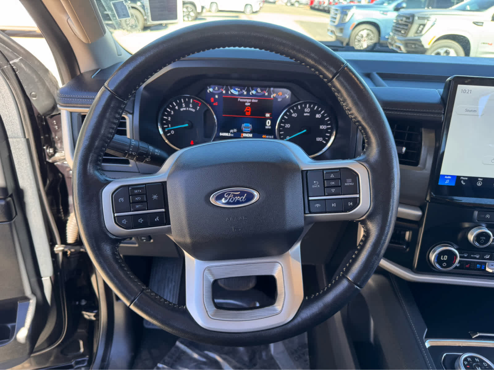 Used 2024 Ford Expedition XLT image 14