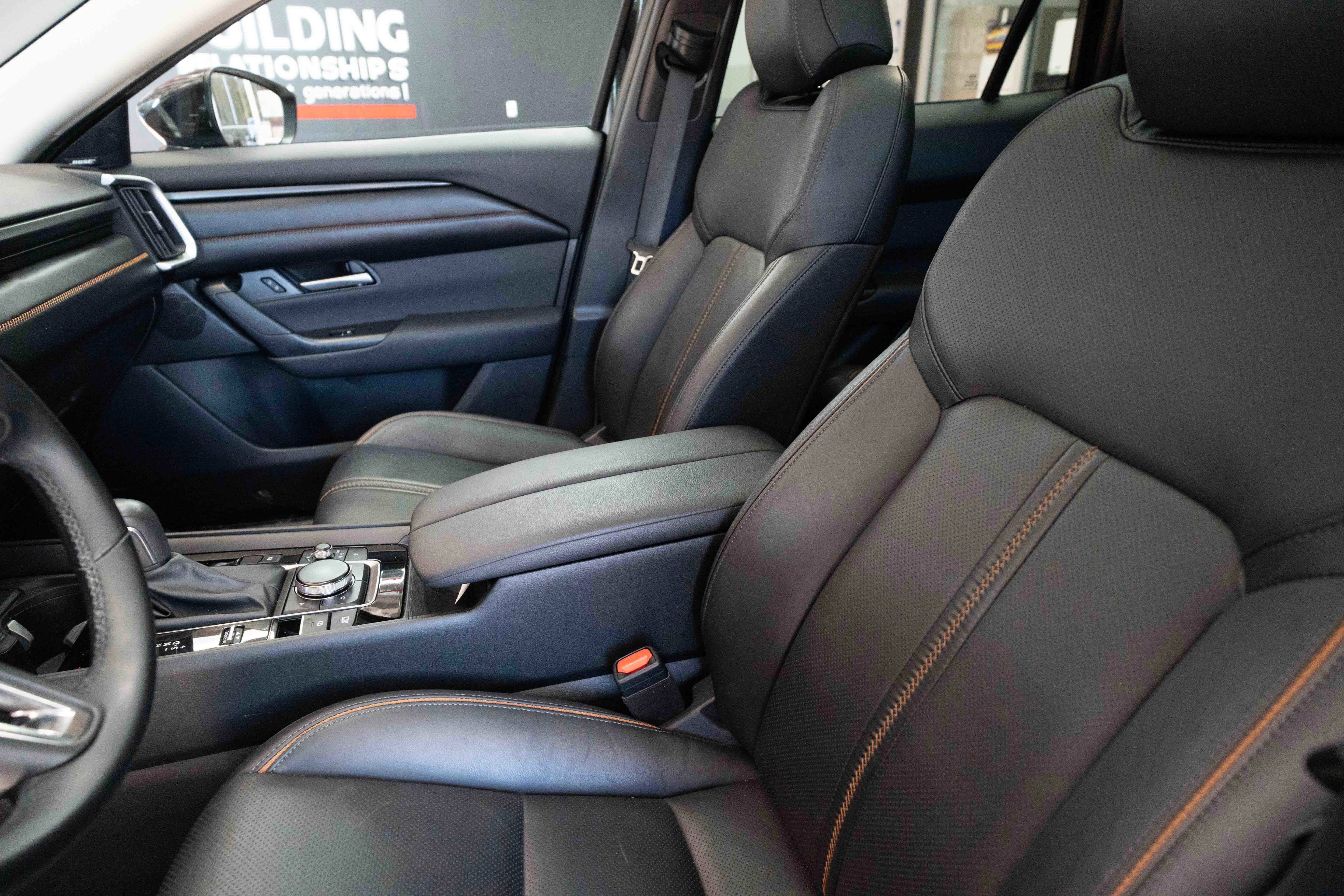 Used 2025 MAZDA CX-50 AWD 2.5 Hybrid w/ Premium Pkg image 10