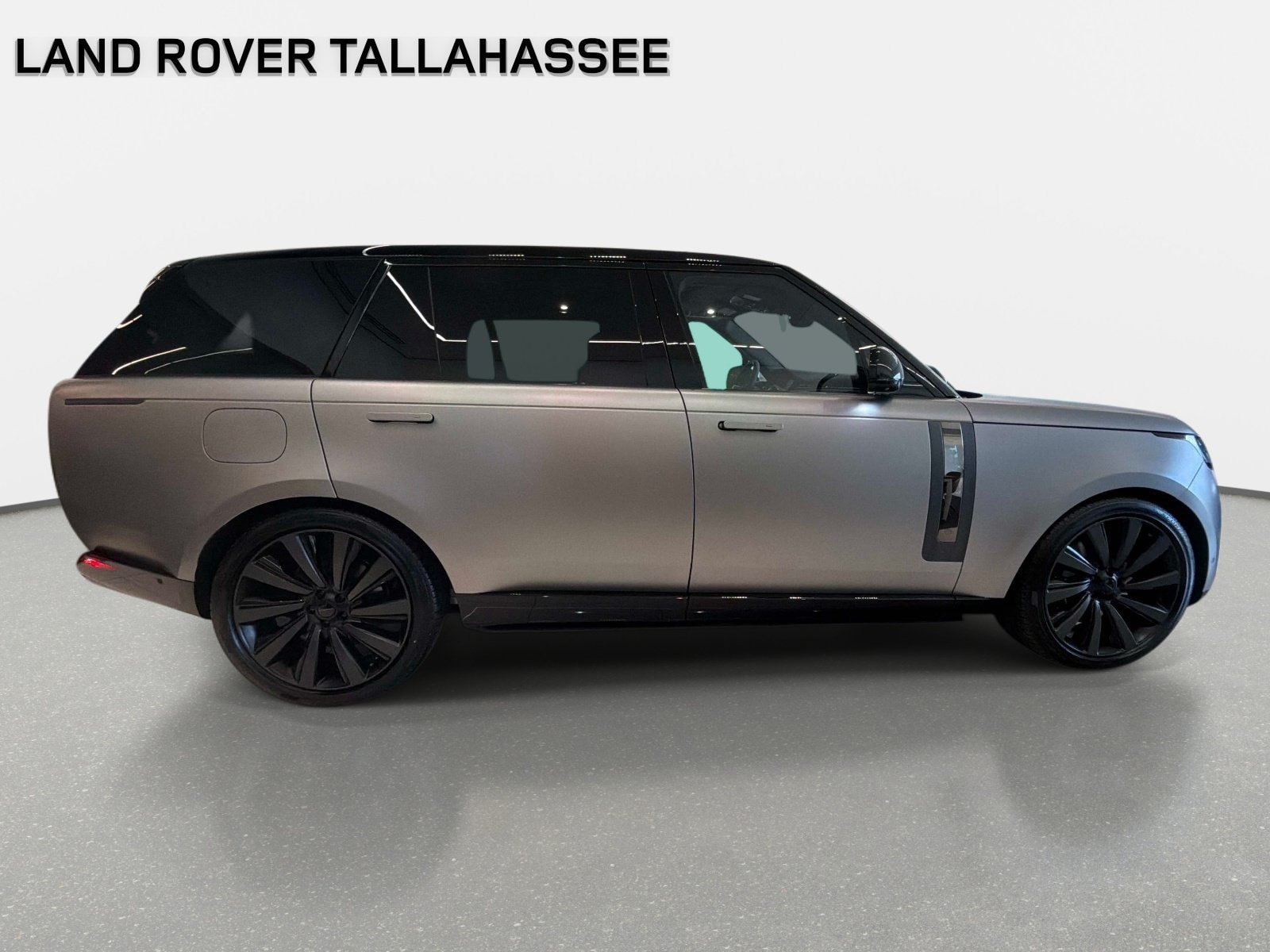 New 2026 Land Rover Range Rover SV AWD/4WD image 4