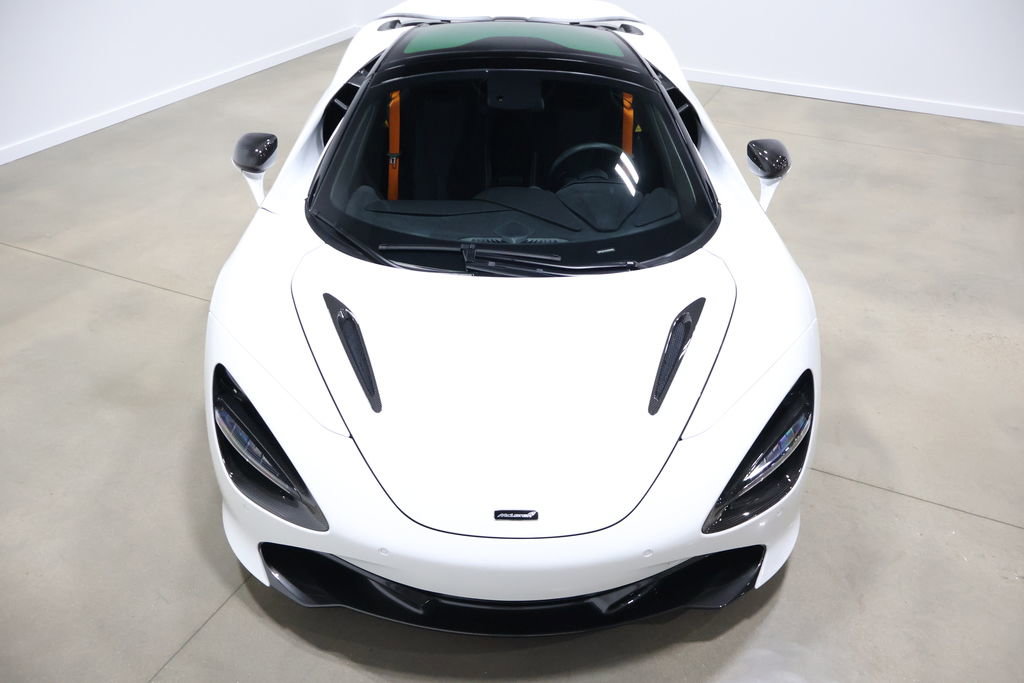 Used 2020 McLaren 720S Spider image 26