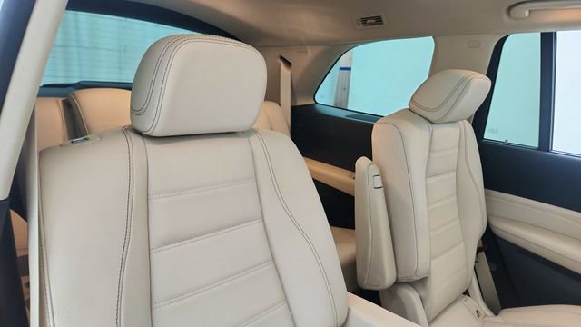 Used 2024 Mercedes-Benz GLS 450 4MATIC image 26