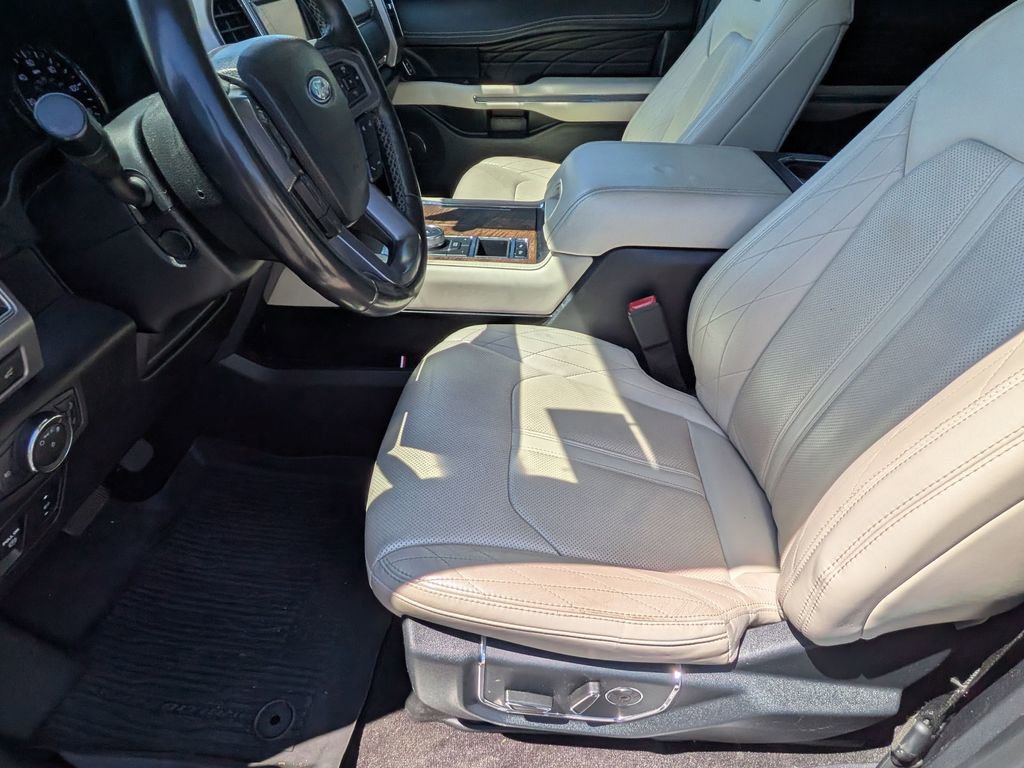 Used 2020 Ford Expedition Platinum image 16