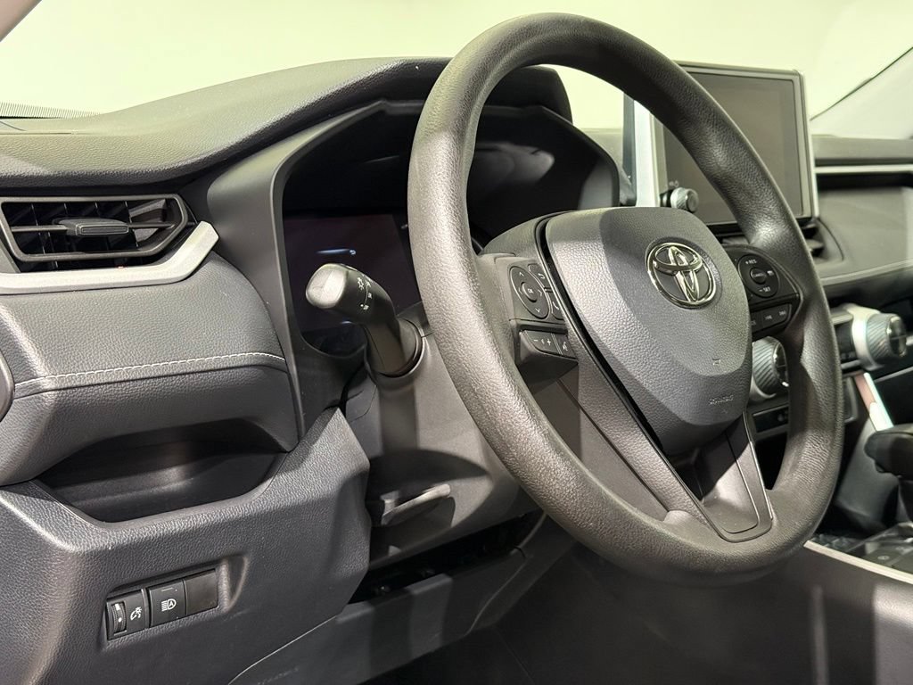 Certified 2024 Toyota RAV4 LE AWD/4WD image 17