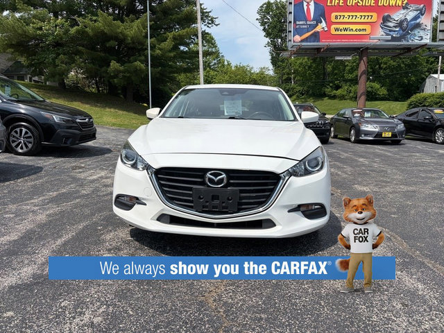 Used 2018 MAZDA MAZDA3 Touring FWD image 3