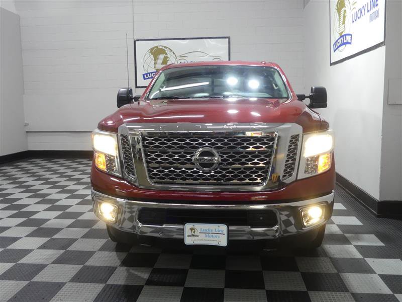 Used 2017 Nissan Titan SV AWD/4WD image 2