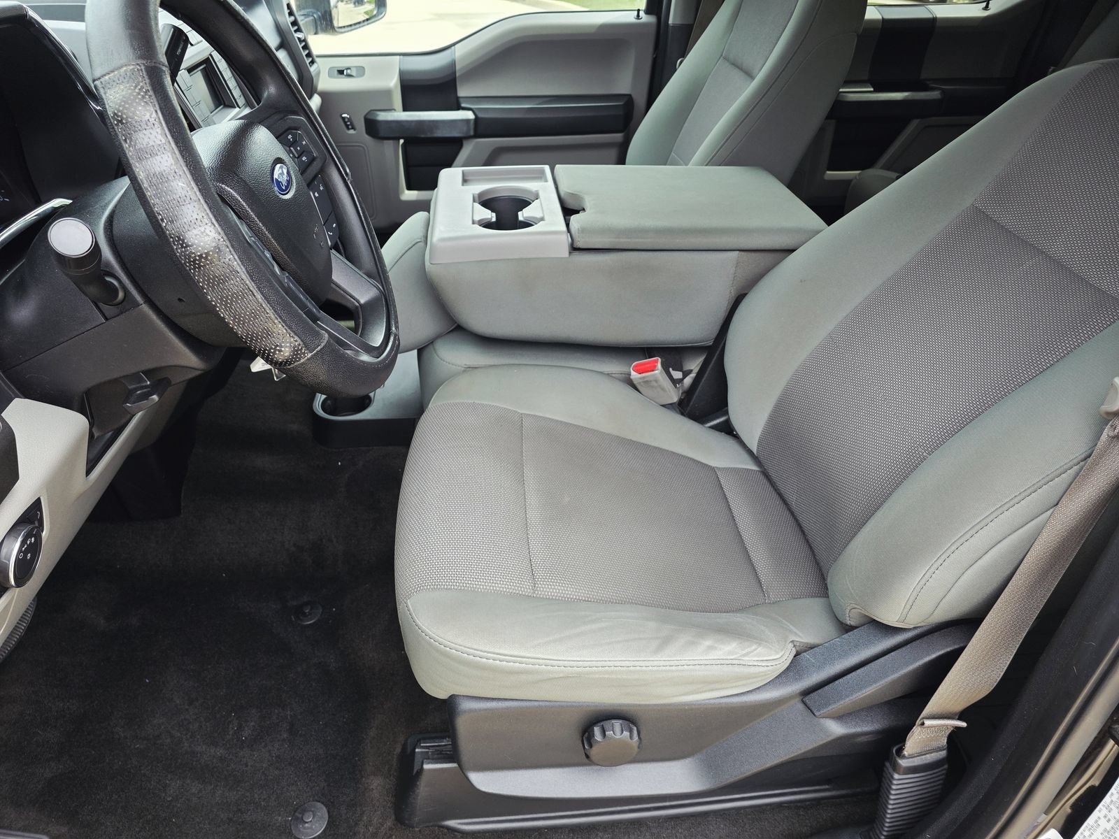 Used 2017 Ford F250 XL w/ STX Appearance Package AWD/4WD image 14