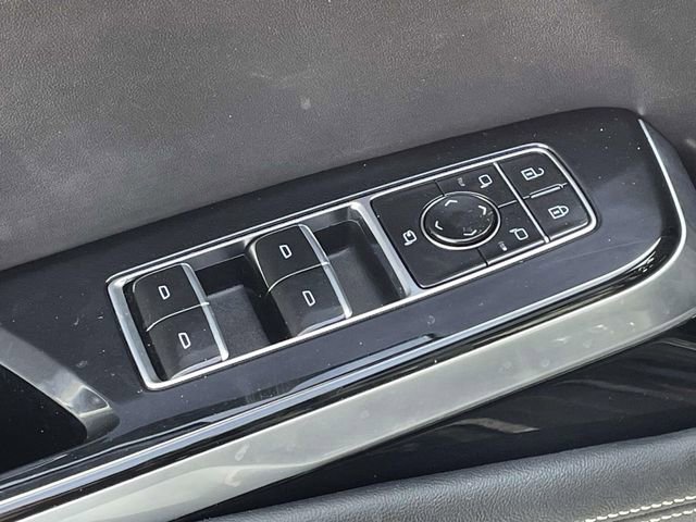 Used 2025 Cadillac Escalade Sport Platinum image 18