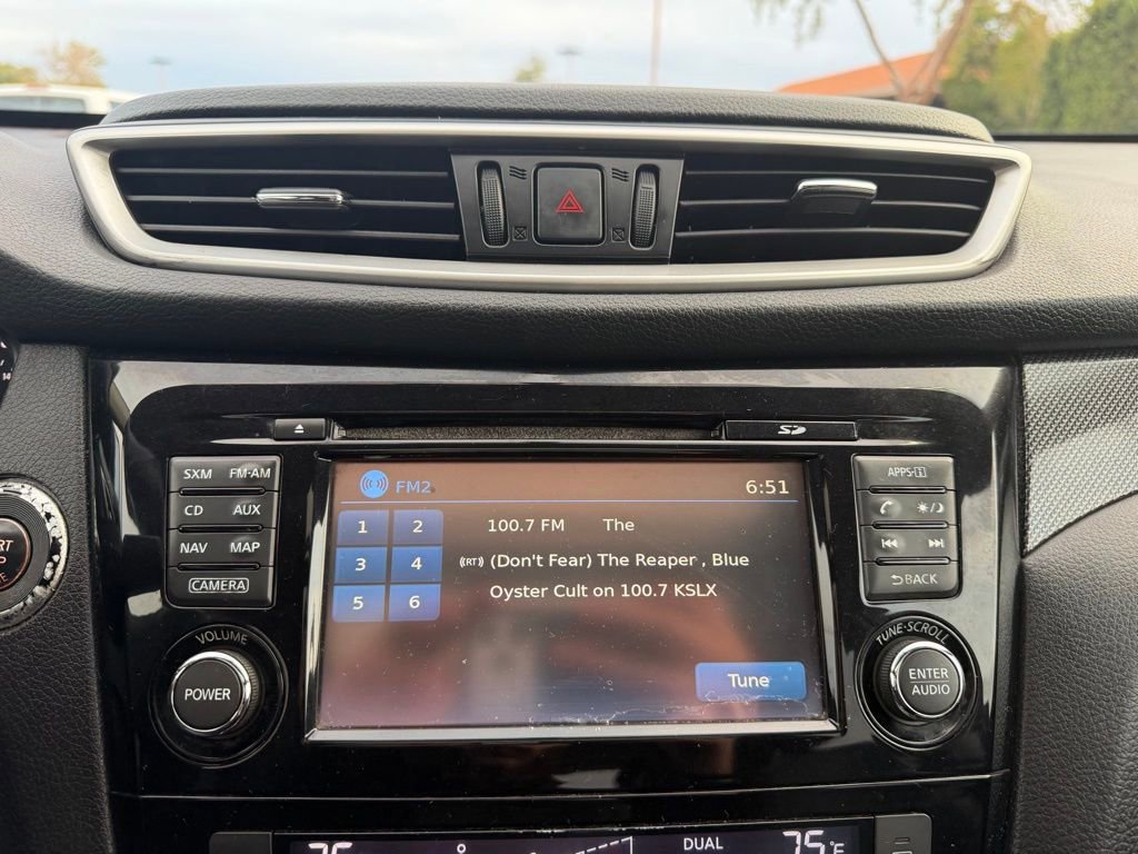 Used 2015 Nissan Rogue SL w/ SL Premium Package image 34