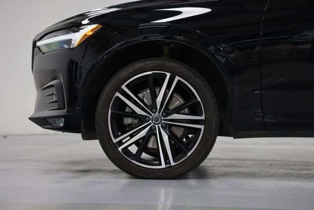 Used 2021 Volvo XC60 T5 R-Design w/ Advanced Package image 7