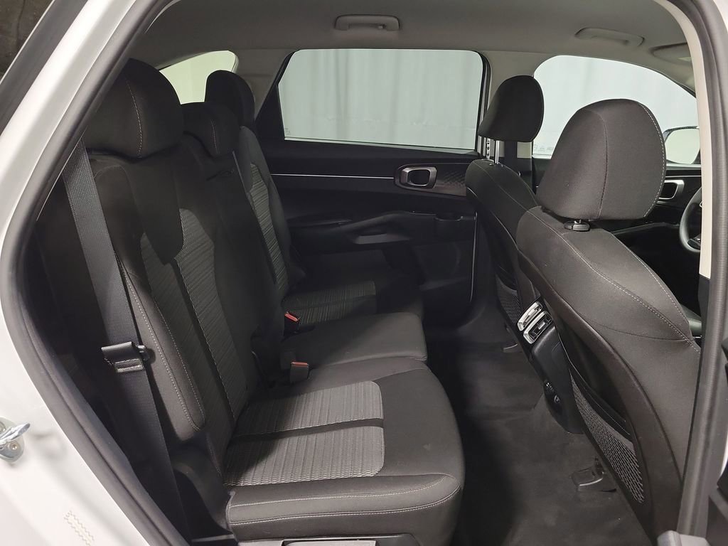 Used 2021 Kia Sorento LX image 24