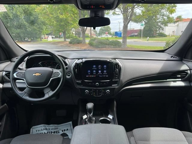 Used 2023 Chevrolet Traverse LT AWD/4WD image 28