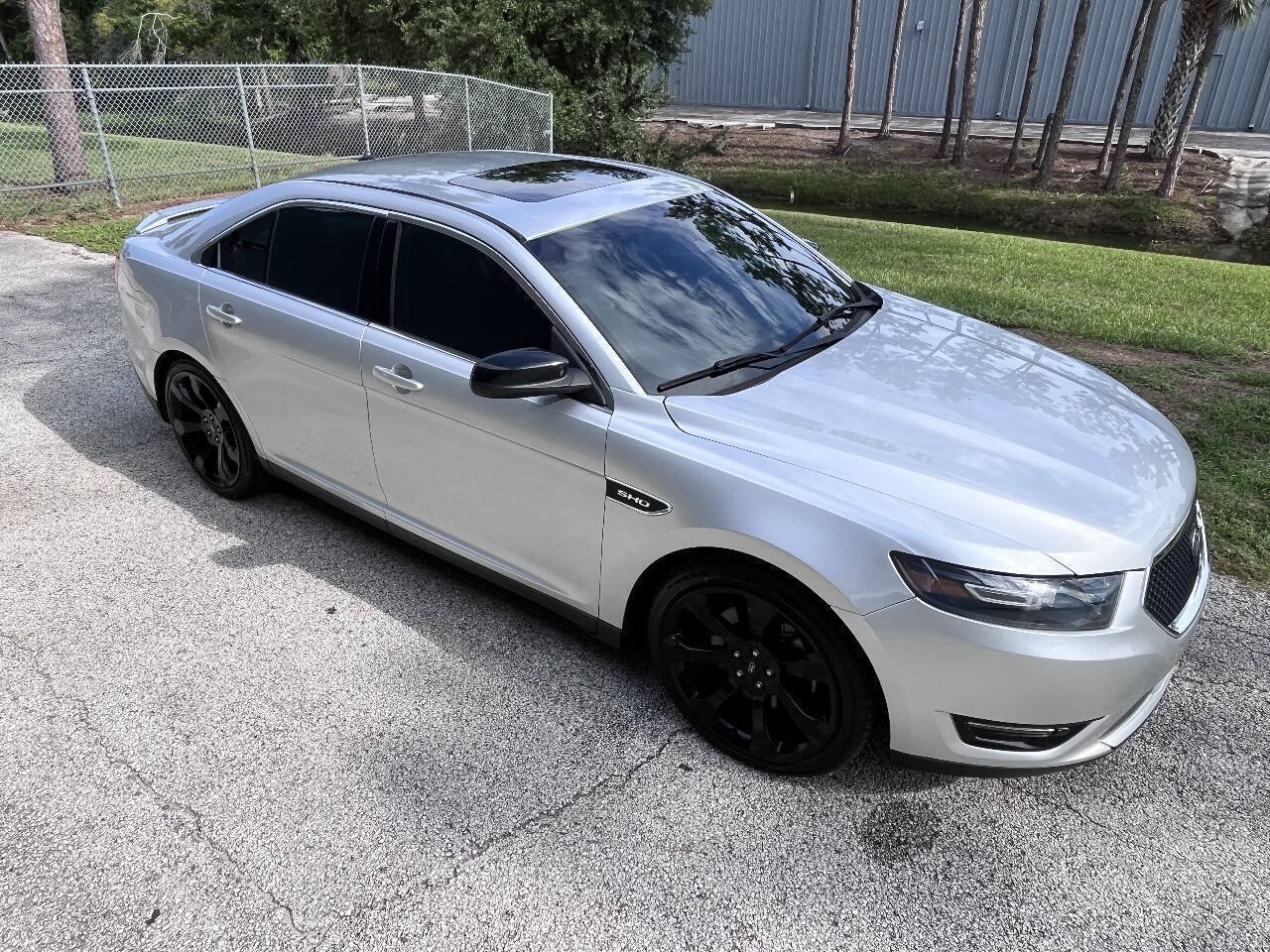 Used 2019 Ford Taurus SHO AWD/4WD image 13