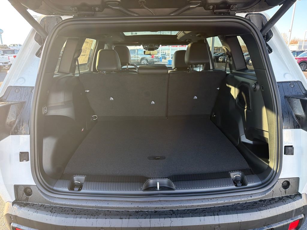 New 2026 Jeep Cherokee Overland w/ Advanced Pro Tech Group image 23