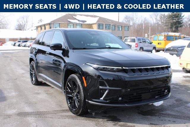 Used 2024 Jeep Wagoneer Launch Edition image 2