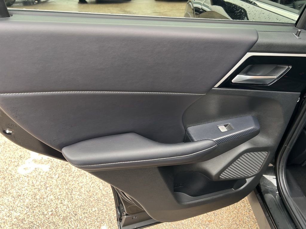 Used 2024 Mitsubishi Outlander SE image 10