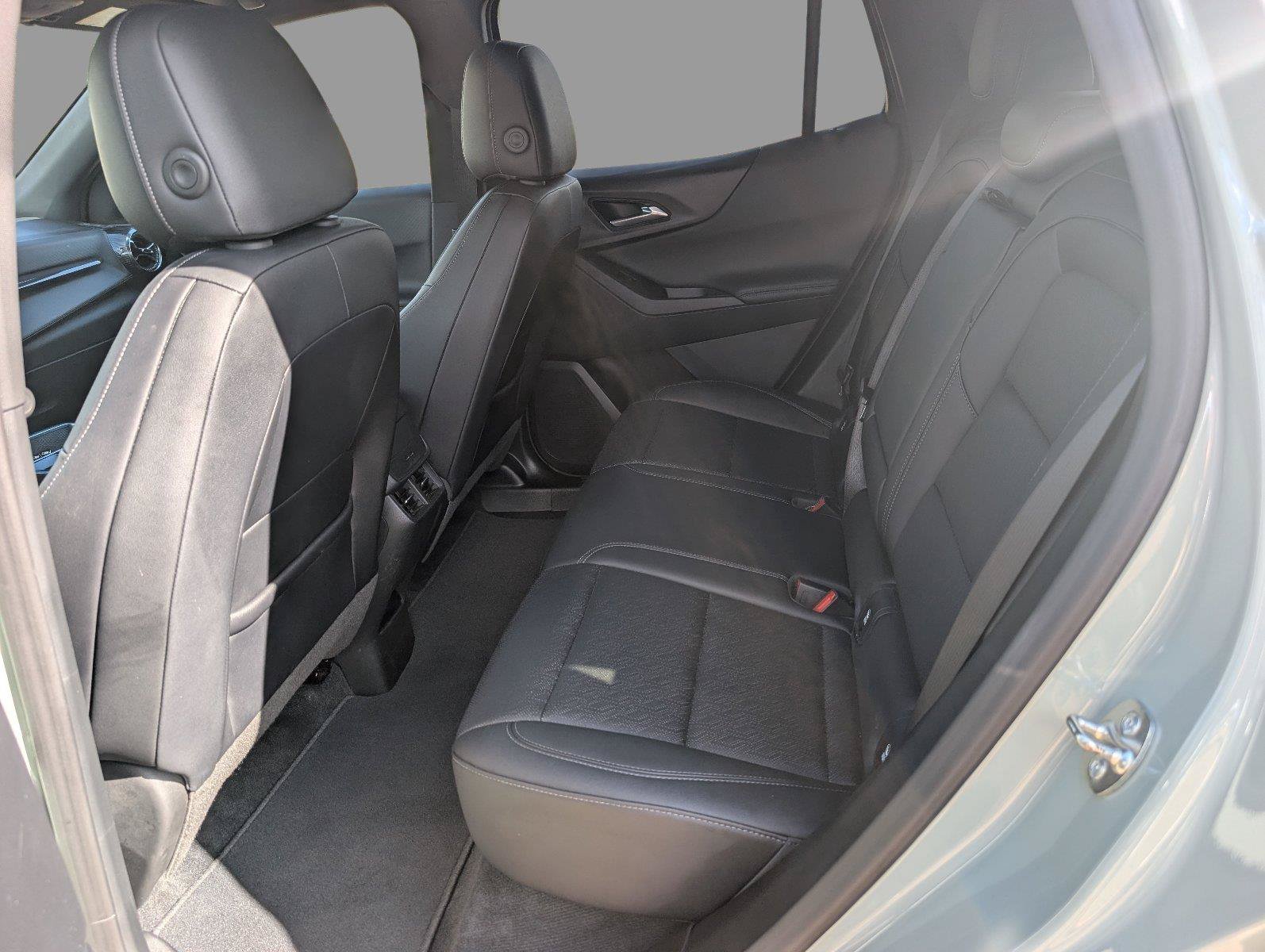 Used 2025 Chevrolet Equinox LT w/ Convenience Package II FWD image 31