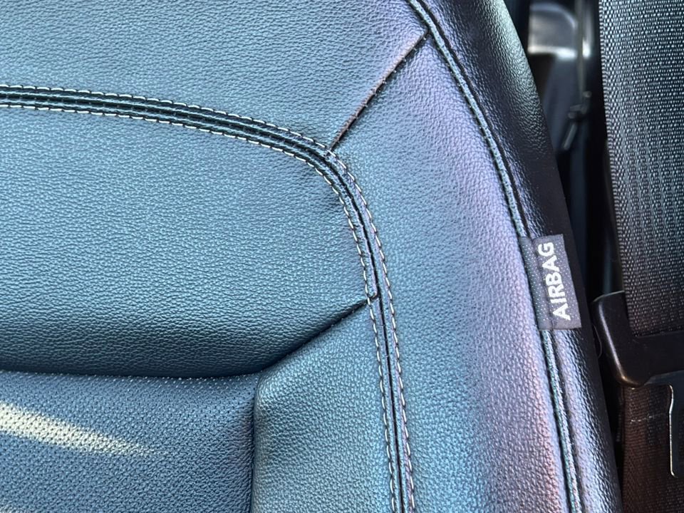 Certified 2023 Ford Explorer Limited w/ Limited Technology Package image 14