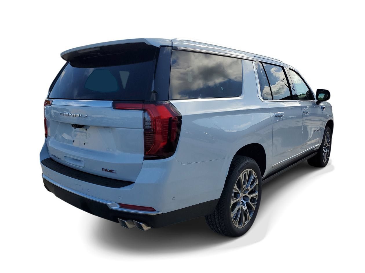 New 2026 GMC Yukon XL Denali w/ Denali Reserve Package AWD/4WD image 5
