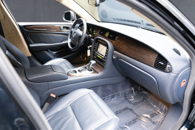 Used 2009 Jaguar XJ Vanden Plas Super V8 Portfolio image 55