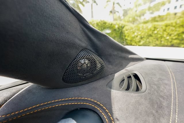 Used 2019 McLaren 600LT RWD image 75