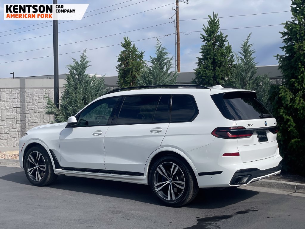 Used 2026 BMW X7 xDrive40i AWD/4WD image 5