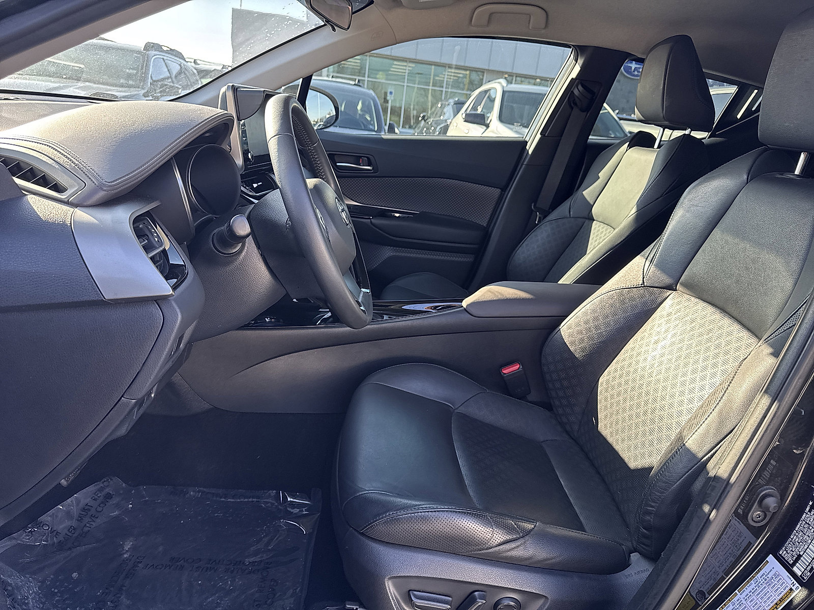 Used 2021 Toyota C-HR Limited FWD image 31