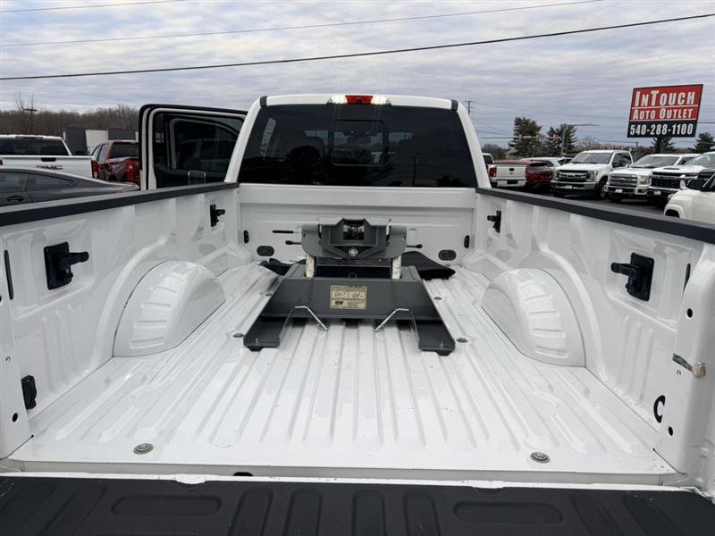 Used 2017 Ford F350 Lariat w/ Lariat Ultimate Package image 19